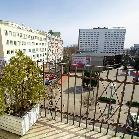 Center *