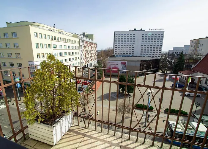 格丁尼亚市中心公寓 *